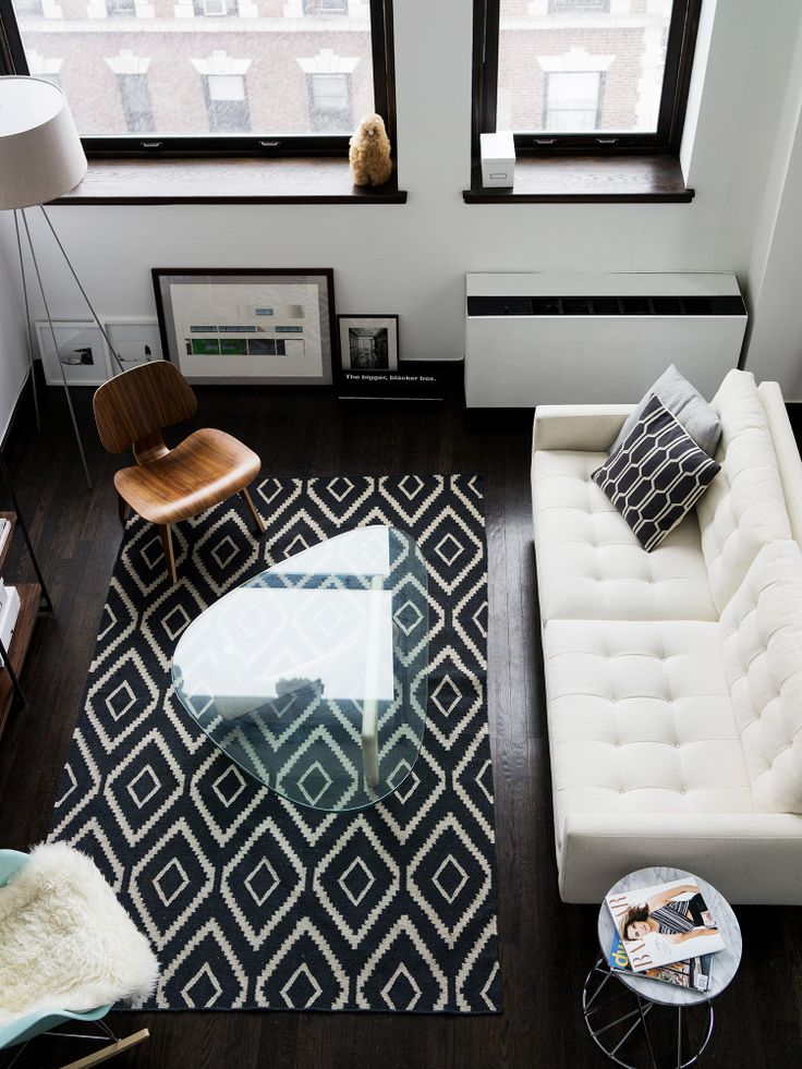 apartamento com decoração em preto e branco