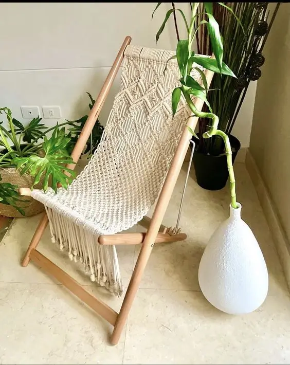 cadeira-com-feita-com-a-tecnica-do-macram